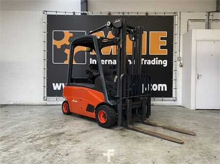 Carrelli elettrici 4 ruote 2013  Linde E20PL-02 (1)