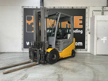 Carrelli elettrici 4 ruote 2016  Jungheinrich EFG 425K (3)