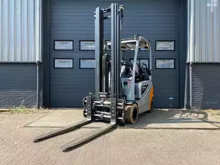 Elektryczne 4-kołowe 2016  Still RX20-20P (3)