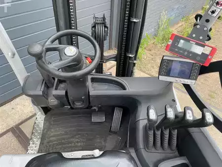 Elektryczne 3-kołowe 2019  Still RX20-18 (5)