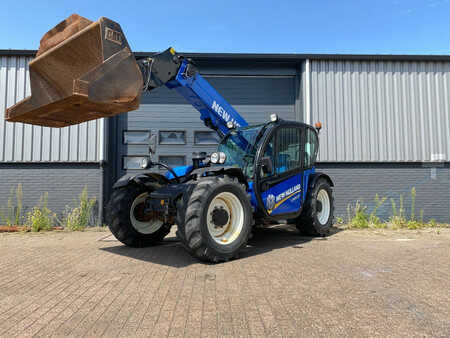 Telescopic forklift rigid 2011  New Holland LM5030 (3)