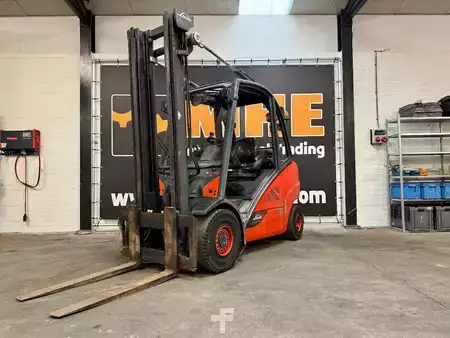 Wózki widłowe diesel 2015  Linde H30D-02 (3)