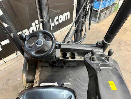 Dieselový VZV 2015  Linde H30D-02 (5)