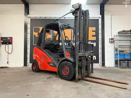 Wózki widłowe diesel 2015  Linde H30D-02 (1)