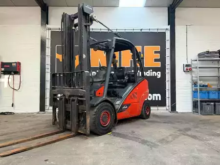 Wózki widłowe diesel 2015  Linde H30D-02 (3)