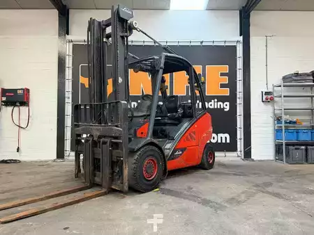 Wózki widłowe diesel 2015  Linde H30D-02 (3)