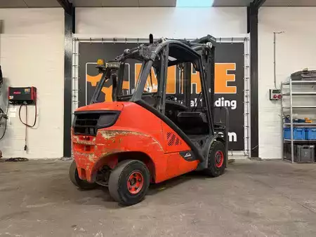 Wózki widłowe diesel 2015  Linde H30D-02 (4)