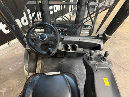 Dieselový VZV 2015  Linde H30D-02 (5)