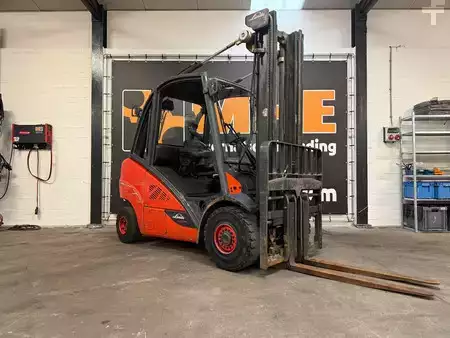 Diesel truck 2015  Linde H30D-02 (1)