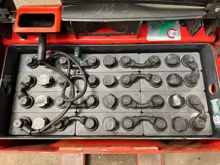Elektrische palletwagens 2012  Linde T20 (8)