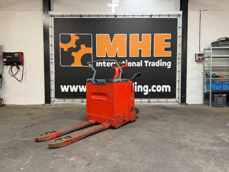 Nízkozdvižný vozík 2011  Linde T20AP (3)