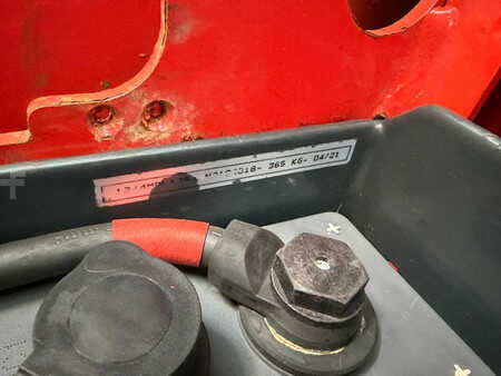 Nízkozdvižný vozík 2011  Linde T20AP (9)