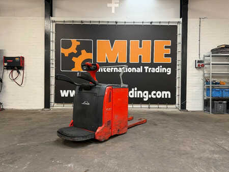 Nízkozdvižný vozík 2011  Linde T20AP (4)