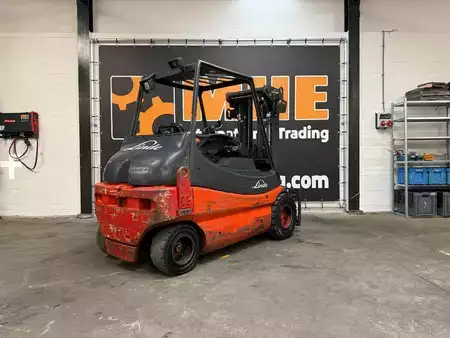 Carrelli elettrici 4 ruote 2006  Linde E30-03 (4)