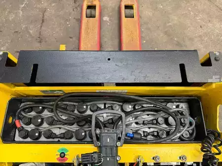 Electric Pallet Trucks 2019  Hyster P2.0HL (8)
