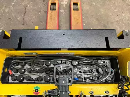 Nízkozdvižný vozík 2019  Hyster P2.0HL (8)