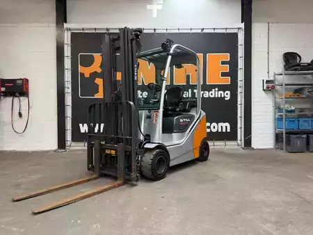 Diesel heftrucks 2016  Still RX70-20 (3)