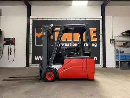 Carrelli elettrici 3 ruote 2008  Linde E16-01 (2)