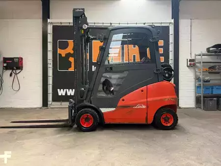 LPG VZV 2014  Linde H18T-01 Volledige cabine (2)