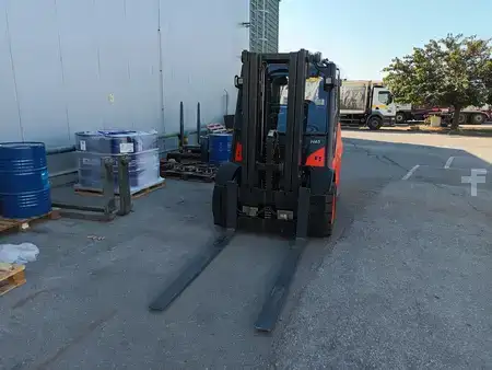 Diesel Forklifts 2016  Linde H45-02 (2)