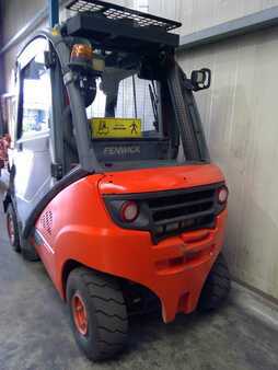 Dízel targoncák 2016  Linde H20D 600 392 (3)