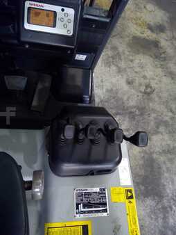 3-wiel elektrische heftrucks 2012  Nissan 1N1L18Q (6)