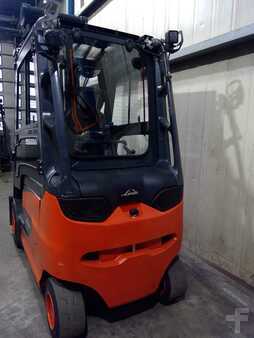 Eléctrico - 4 rodas 2016 Linde E 25 H 01 600 (3)