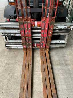 Treibgasstapler 2016  Linde H40T - 02 394 (9)
