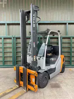 Chariots élévateurs diesel 2017  Still  RX 70-30 H (1)