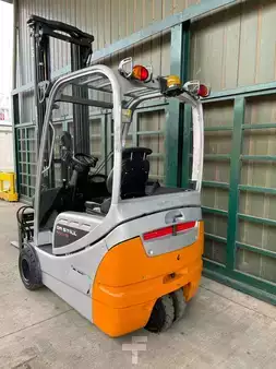 Carrelli elettrici 3 ruote 2017  Still RX 20-15 (2)