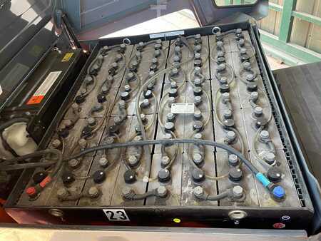 Sähkö - 4 pyör 2017  Toyota 8FBMT35 (5)