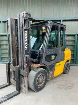 Chariots élévateurs diesel 2019  Hyundai  50 DA-9 (1)