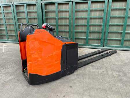 Låglyftare El 2021  BT LPE 220 (2)