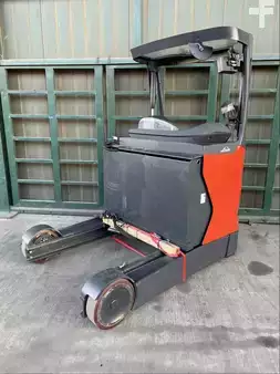 Schubmaststapler 2018  Linde R20 1120 (1)