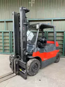 El truck - 4 hjulet 2003  Toyota 7FBMF45 (1)