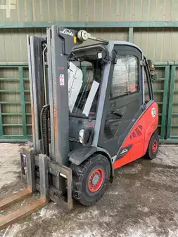 Carrelli elevatori GPL 2017  Linde H35T 393 (1)