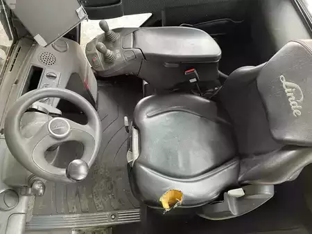 Carrelli elevatori GPL 2017  Linde H35T 393 (4)