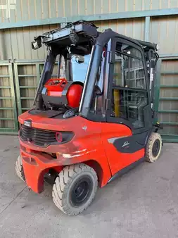 Chariots porte-conteneurs 2021  Linde H25T 1202 (2)