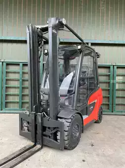 Dízel targoncák 2020  Linde H30D 1202 (1)