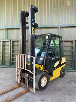 Chariots élévateurs diesel 2014  Yale GDP 35 VX (1)