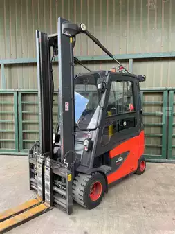 Elektro 4 Rad 2015  Linde E 30 387 (1)