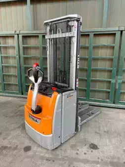 Pallet Stackers 2016  Still EXV 16i (4)