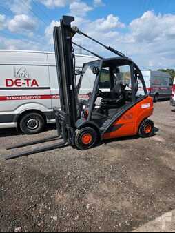 Chariots élévateurs diesel 2013  Linde H25D-02 (1)