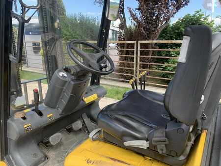 Gasoltruck 2012  Hyundai 15L-7M (6)