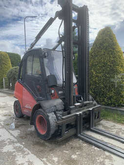 Empilhador diesel 2008  Linde H40D (8)