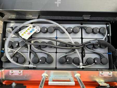 Porta-paletes elétrico 2019  Toyota LPE250 (3)