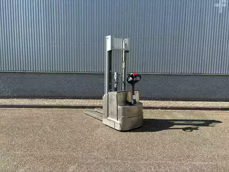 Ruční vysokozdvižný vozík 2018  Toyota SWE120L (1)