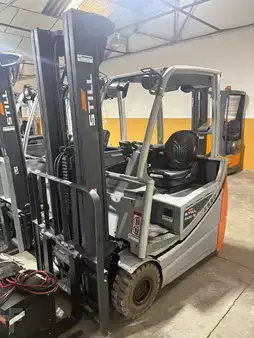 Eléctrica de 3 ruedas 2019  Still RX 20-16 DRIVE IN (2)