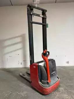 Apilador eléctrico 2009  Linde L 12 I (1)