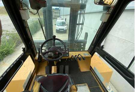 Wózki widłowe diesel 2006  CAT Lift Trucks DP150 (6)